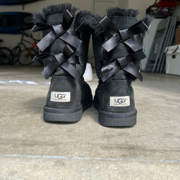 SHOE BUNDLE - Picture 4 of 6